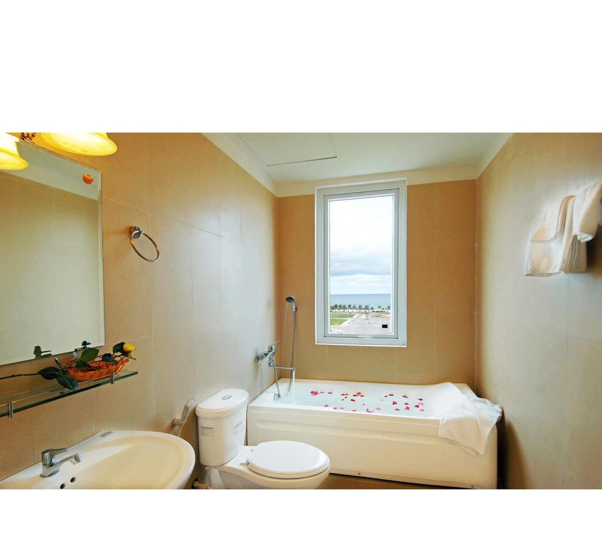 Silver Sea Hotel Дананг Екстериор снимка